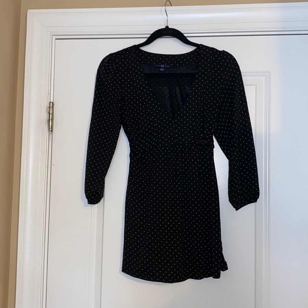 Gap polka dot tie empire tie waist blouse